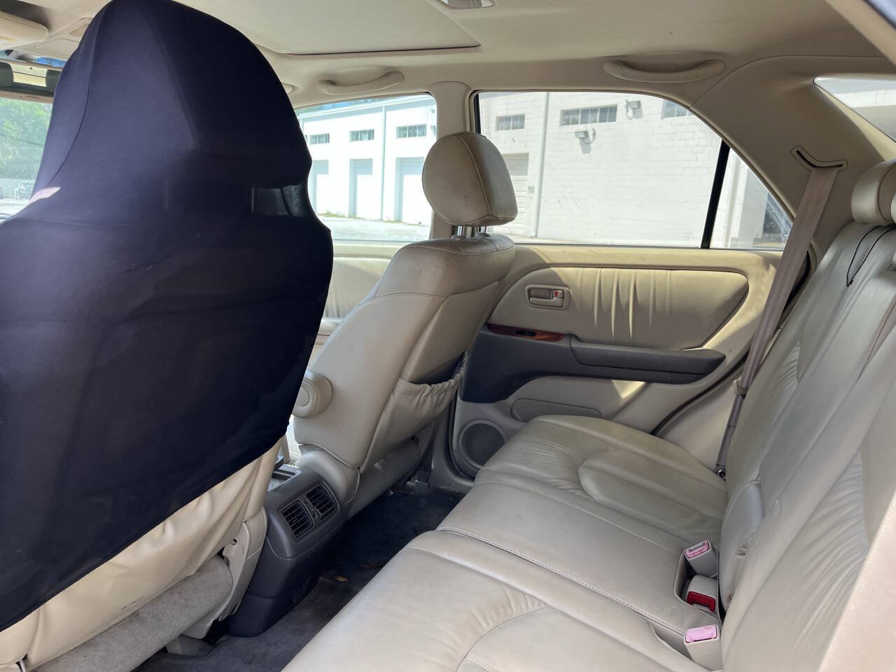 Used 1999 Lexus RX 300 FWD image 12