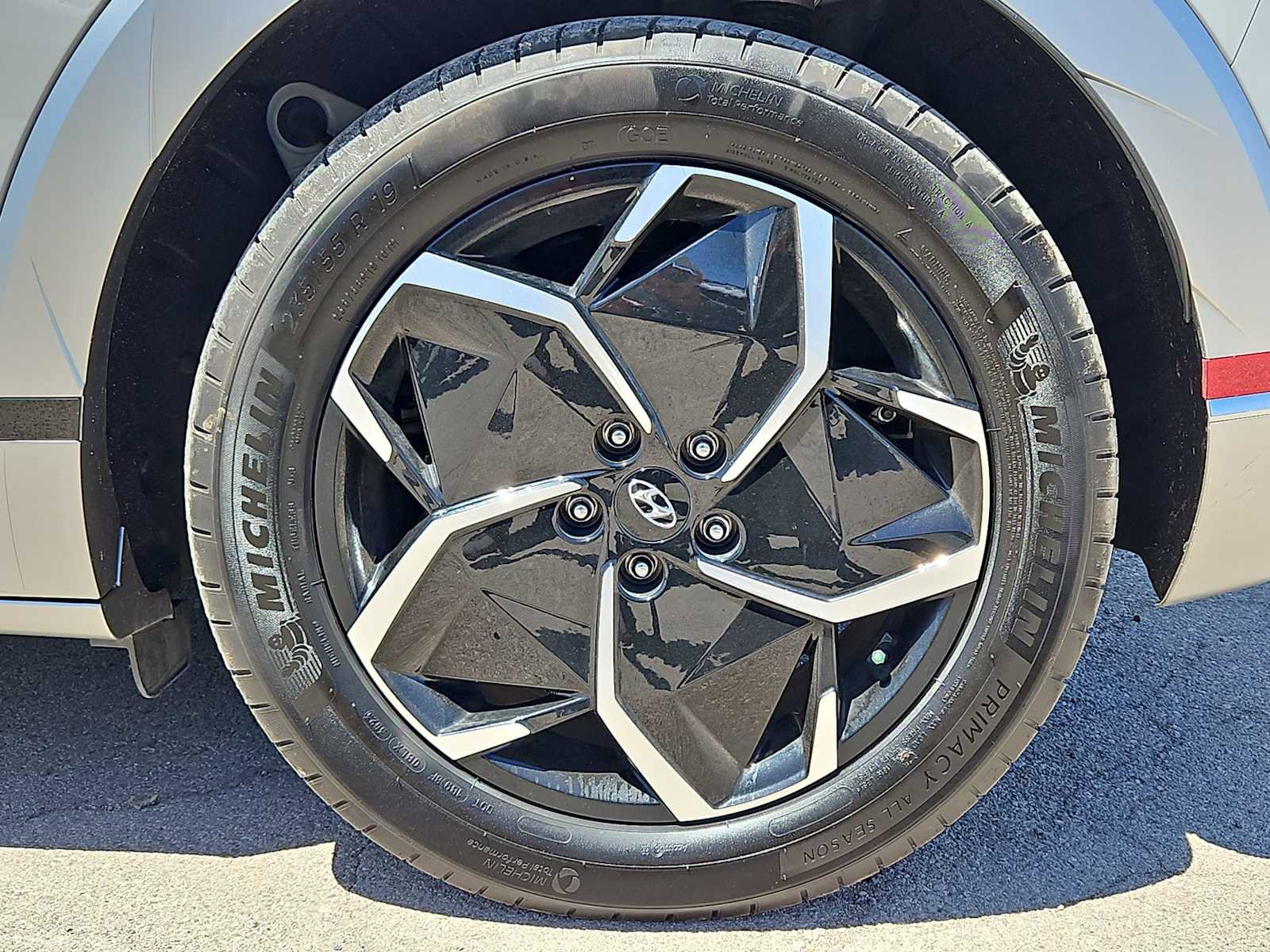 Certified 2024 Hyundai Ioniq 5 Limited RWD image 13