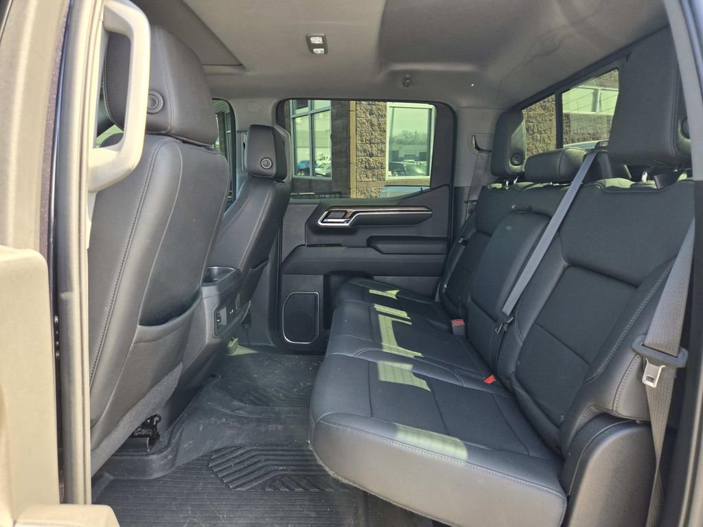 Used 2022 Chevrolet Silverado 1500 LT Trail Boss w/ LT Trail Boss Premium Package image 13