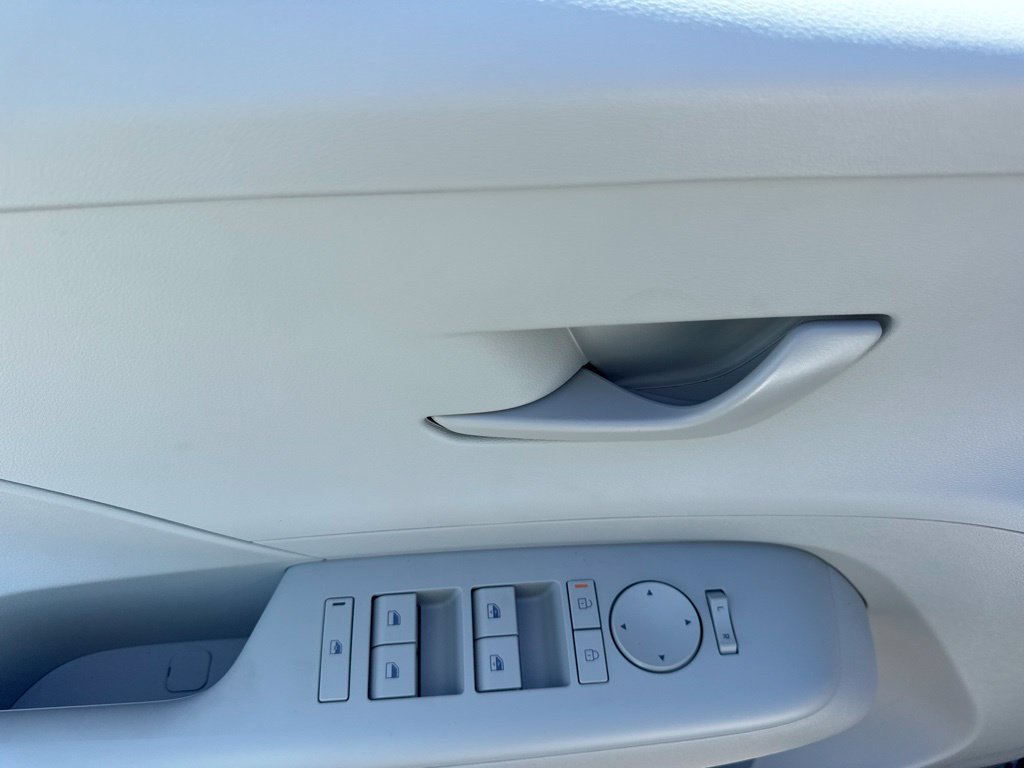 New 2027 Hyundai Kona SEL Sport AWD/4WD image 8