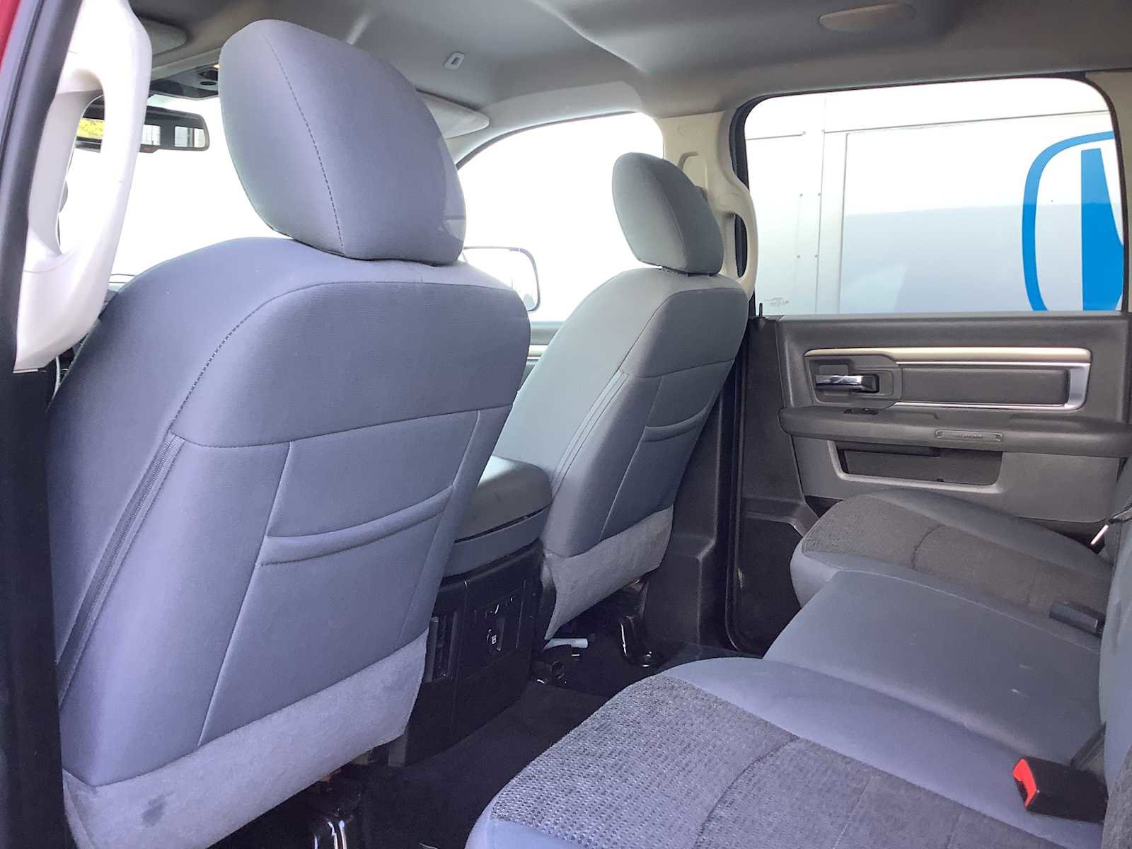 Used 2018 RAM 3500 Big Horn AWD/4WD image 11