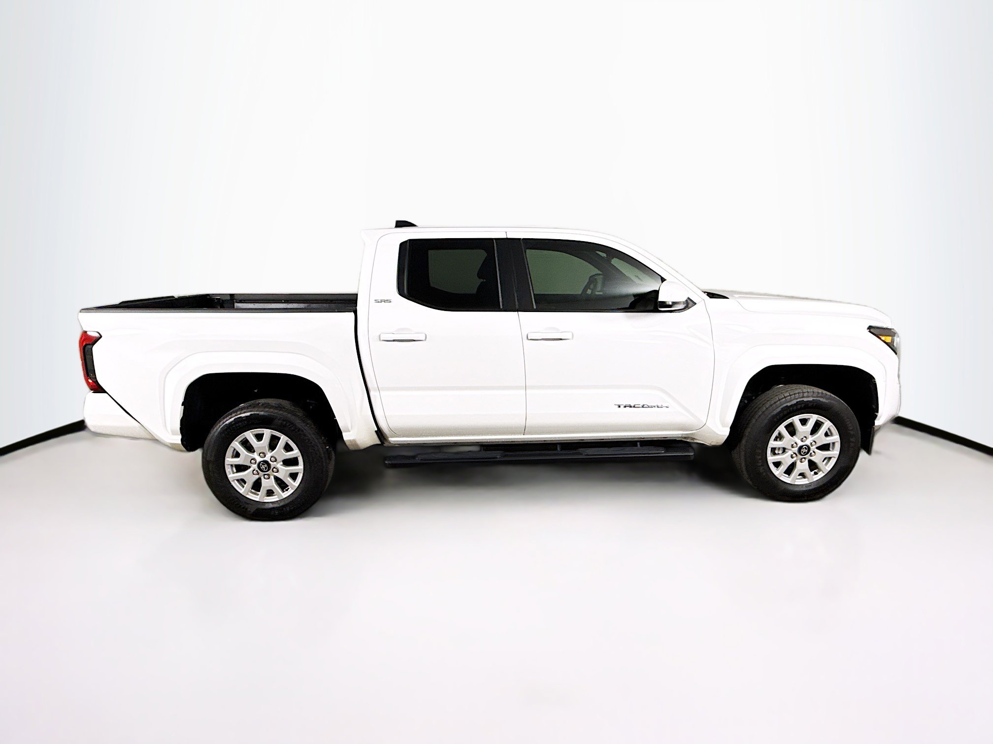 Used 2024 Toyota Tacoma SR5 image 2