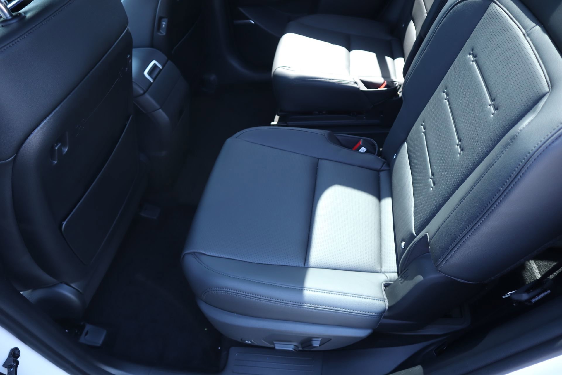 New 2026 Hyundai Santa Fe Limited FWD image 12