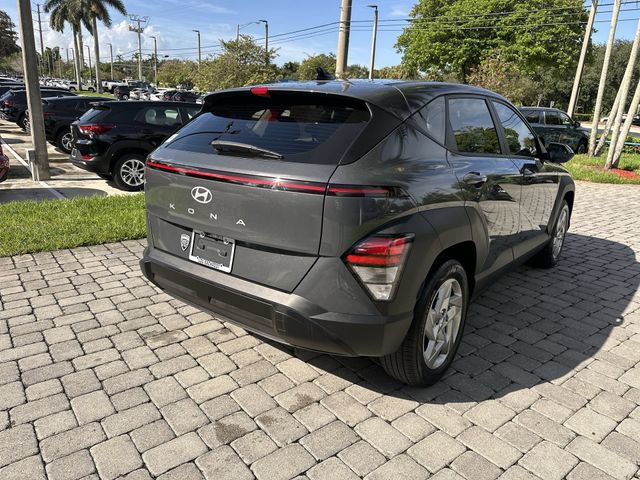 Used 2024 Hyundai Kona SE FWD image 37