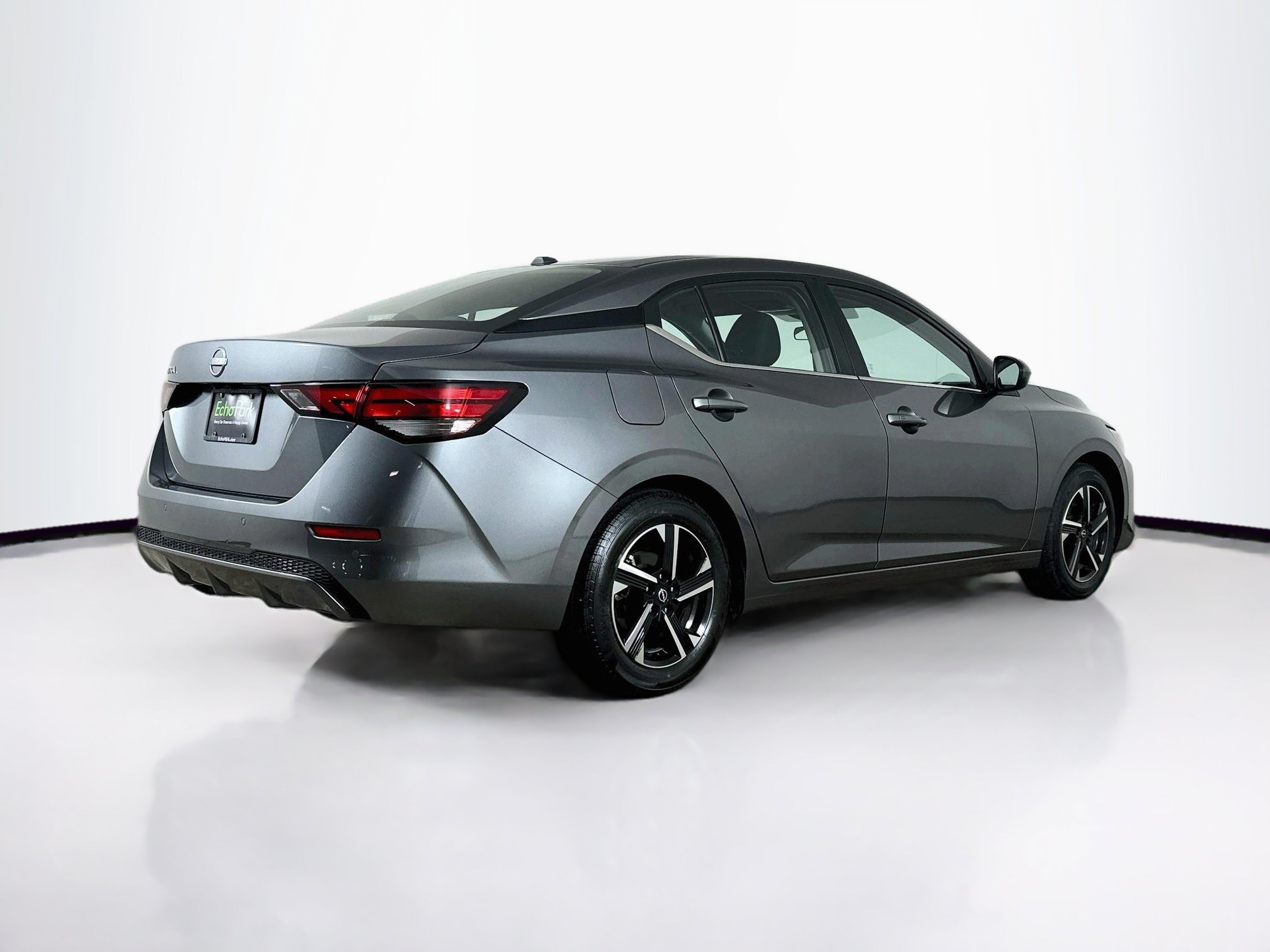 Used 2025 Nissan Sentra SV FWD image 9