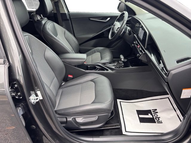 Certified 2023 Kia Niro EX Touring FWD image 11