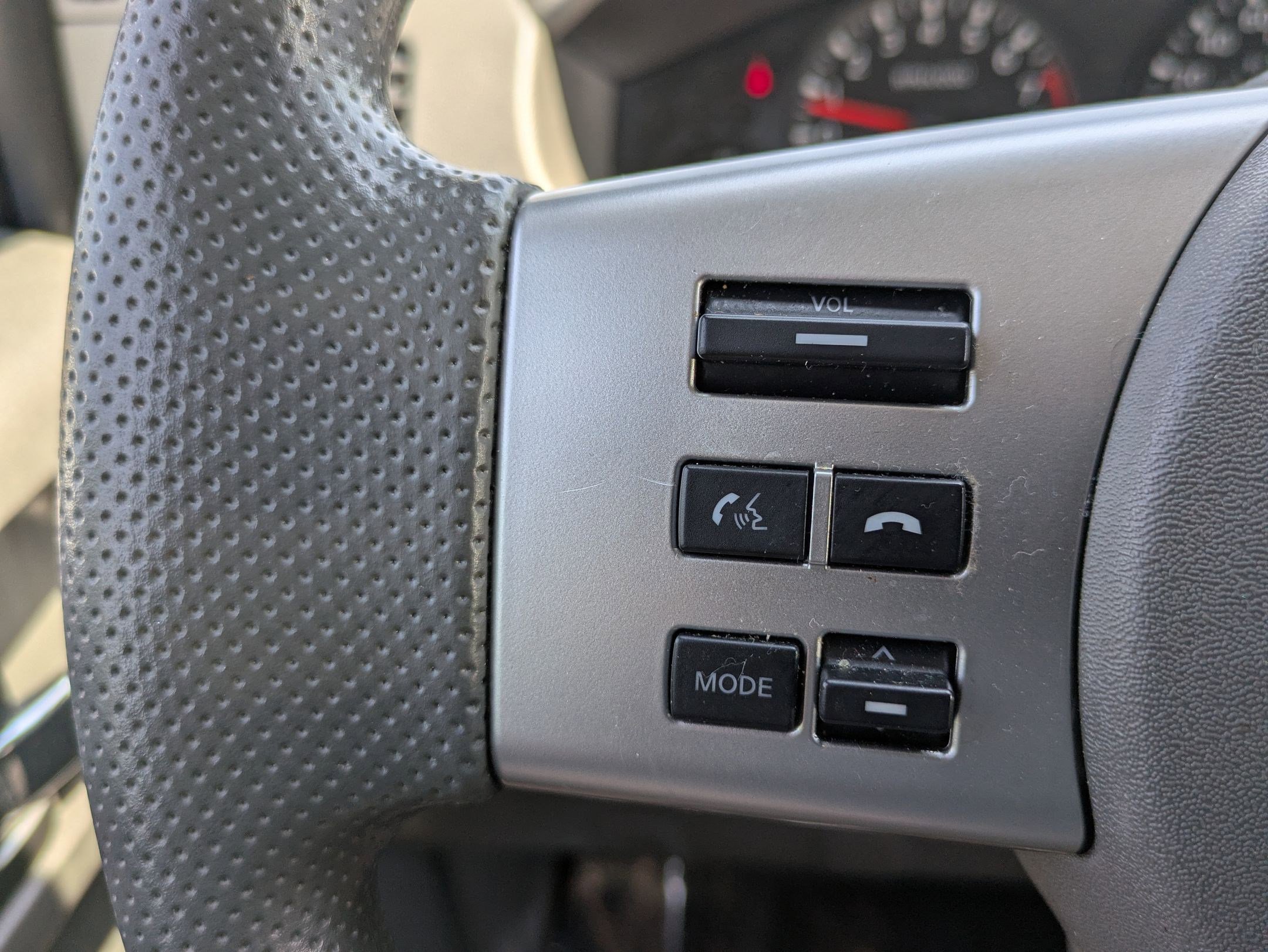 Certified 2020 Nissan Frontier SV w/ Midnight Edition Floor Mats RWD image 17