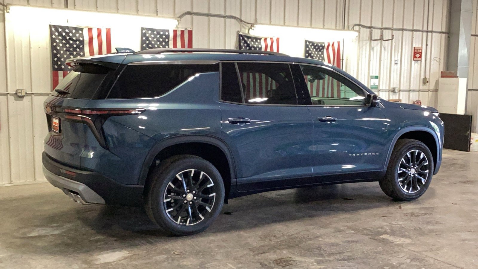 New 2026 Chevrolet Traverse LT w/ Sun and Wheel Package AWD/4WD image 19