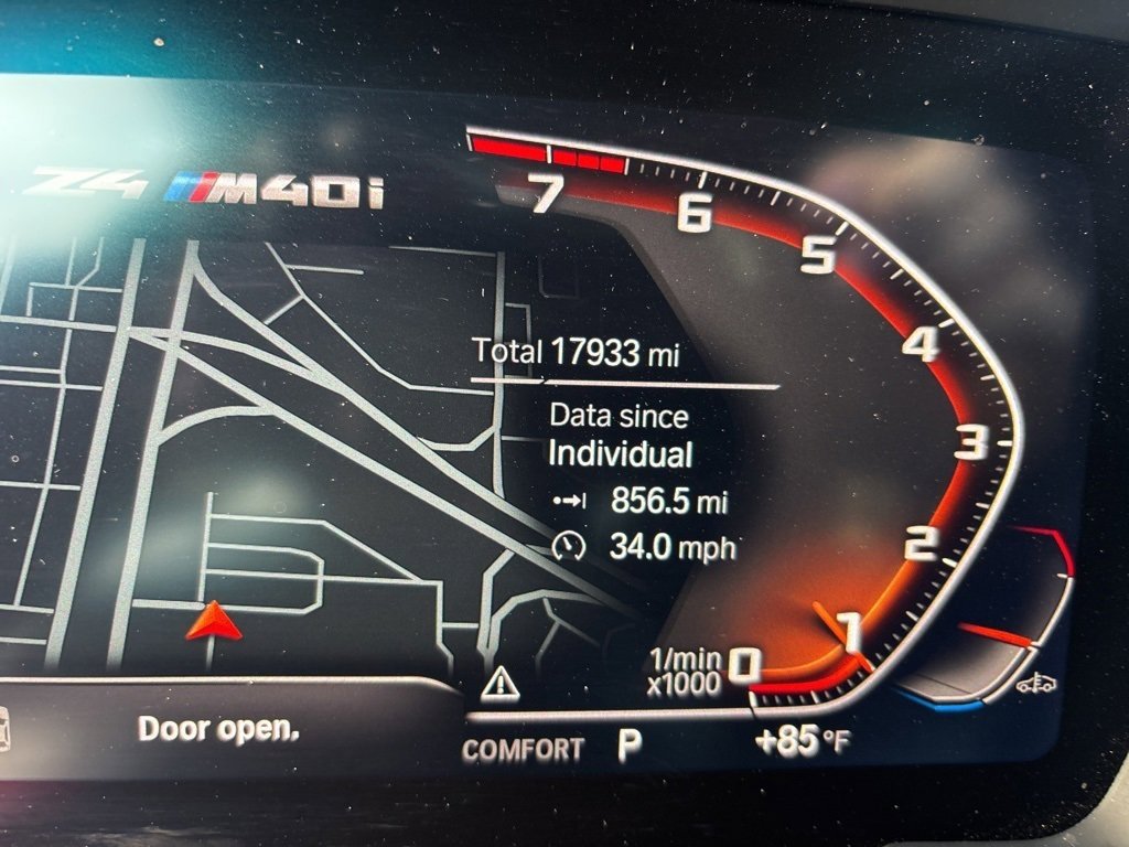 Certified 2022 BMW Z4 M40i w/ Premium Package video 2