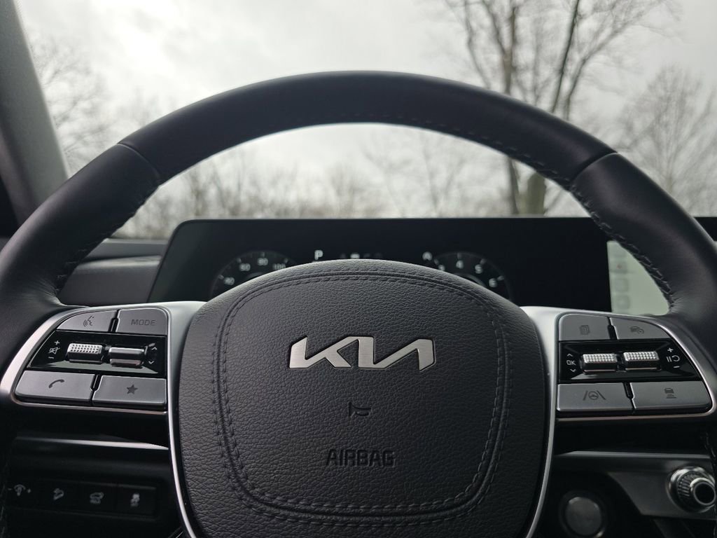 Used 2025 Kia Telluride SX Prestige image 30