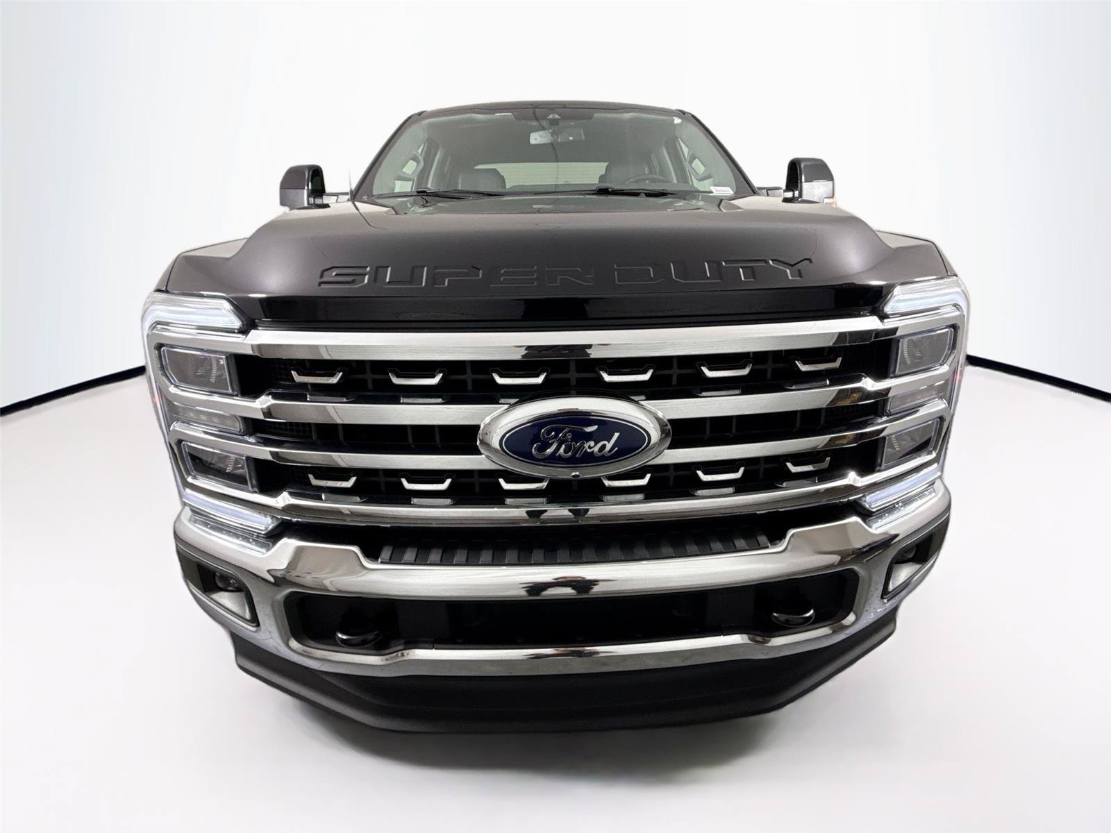 Used 2026 Ford F250 Lariat AWD/4WD image 9