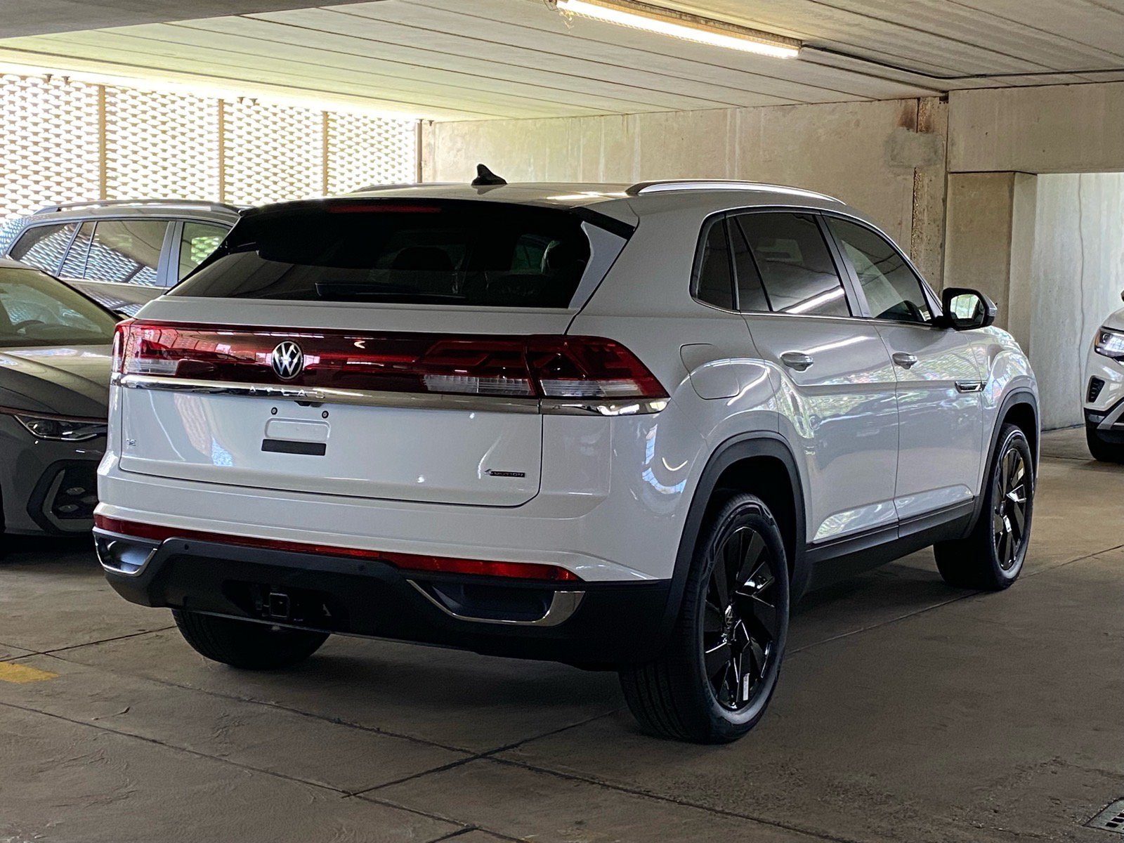 New 2026 Volkswagen Atlas Cross Sport SE AWD/4WD image 3