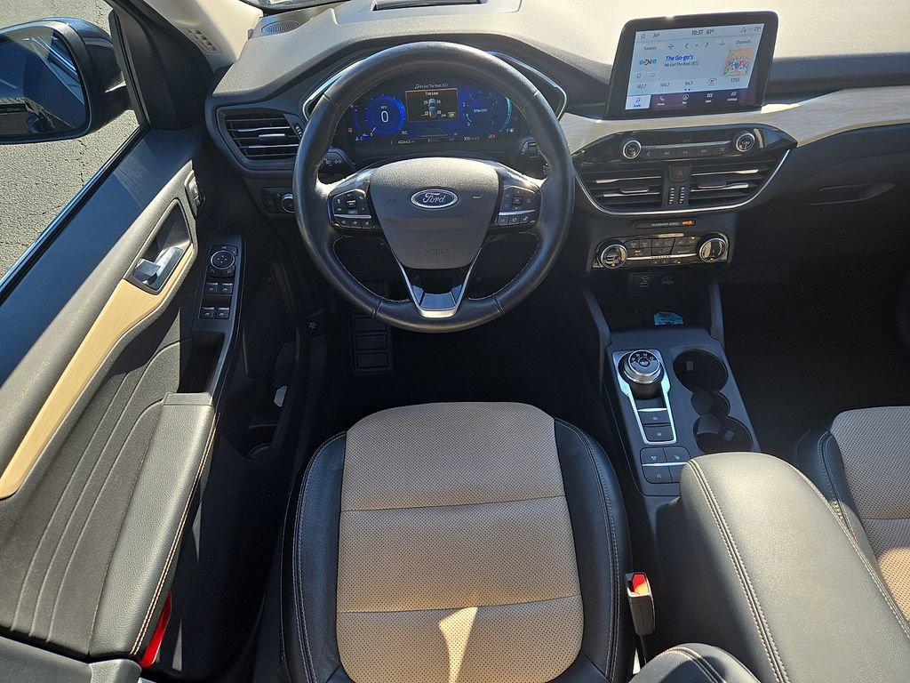 Used 2022 Ford Escape Titanium w/ Titanium Elite Package image 11