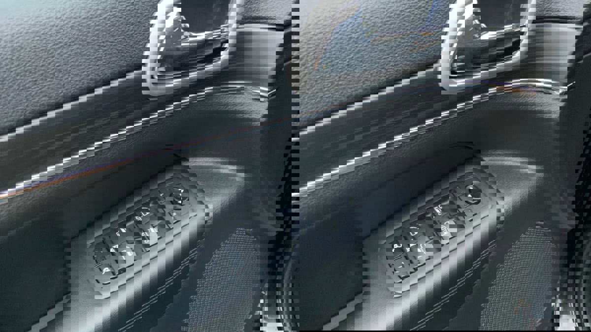 Used 2020 Jeep Grand Cherokee Limited image 21