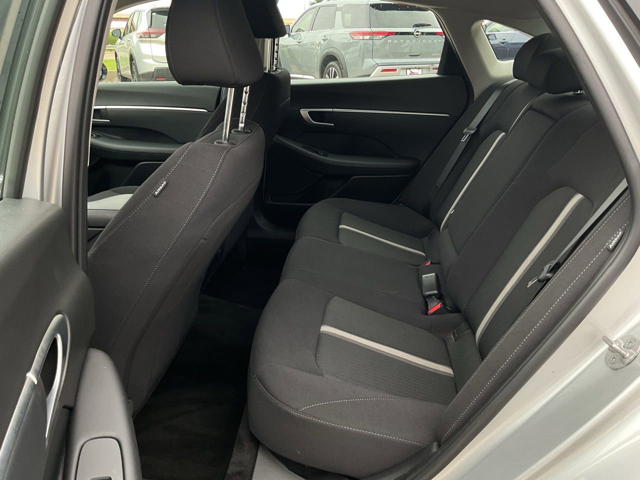 Used 2025 Hyundai Sonata SEL FWD image 12