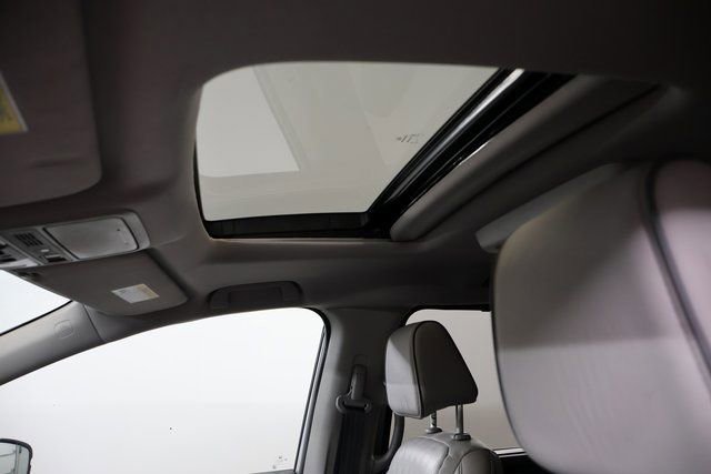 Used 2023 Honda Odyssey Elite image 13