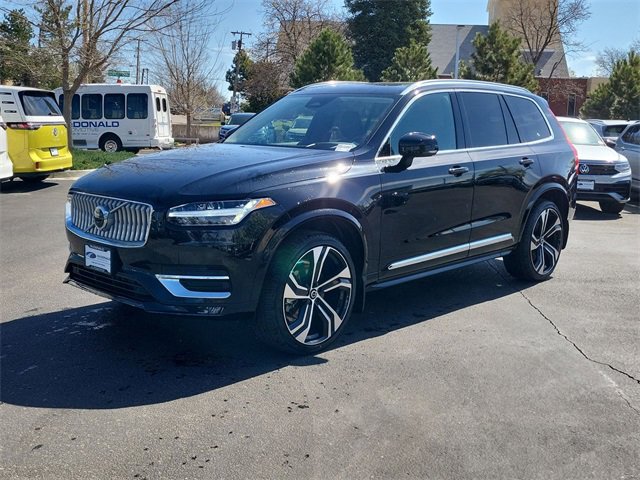 Certified 2025 Volvo XC90 B6 Ultra w/ Lounge Package image 9