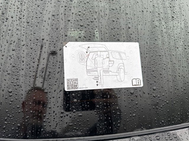 New 2025 Jeep Wagoneer L Series II w/ Convenience Group I image 15