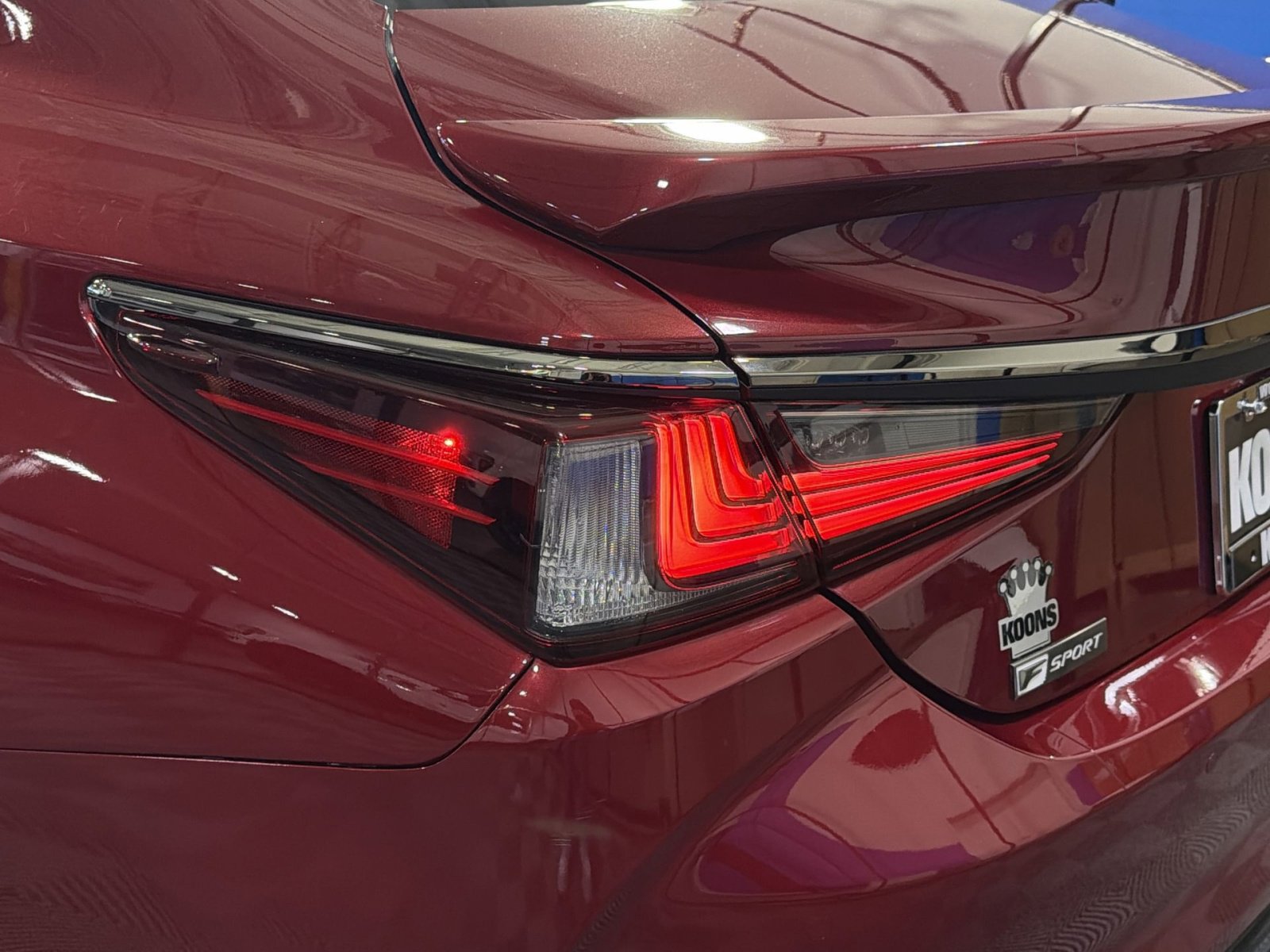 Used 2019 Lexus ES 350 F Sport w/ Accessory Package 2 FWD image 17