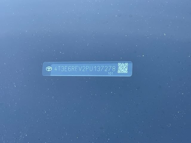 Used 2023 Toyota RAV4 XSE AWD/4WD image 33