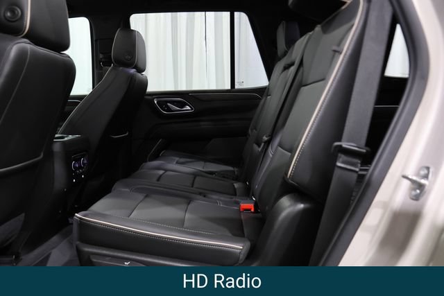 Used 2021 Chevrolet Tahoe Premier w/ Premium Package AWD/4WD image 11