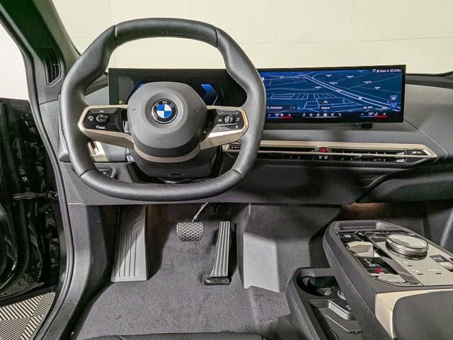 Used 2026 BMW iX xDrive60 w/ Premium Package image 17