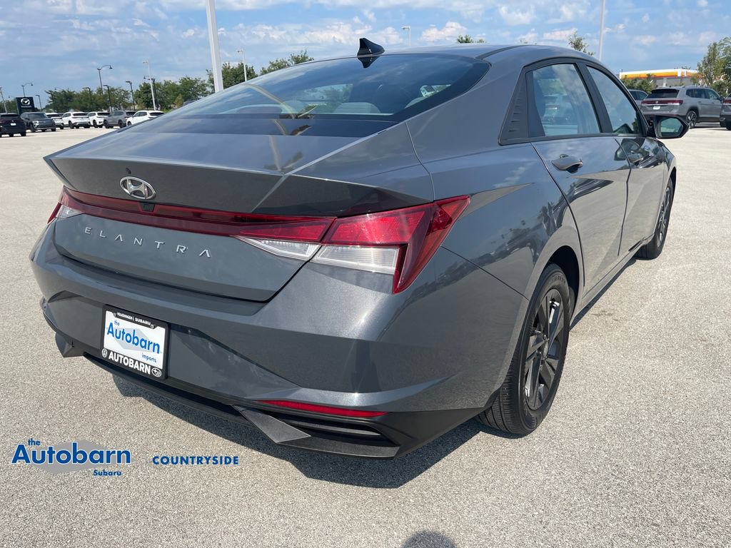 Used 2023 Hyundai Elantra SEL FWD image 5