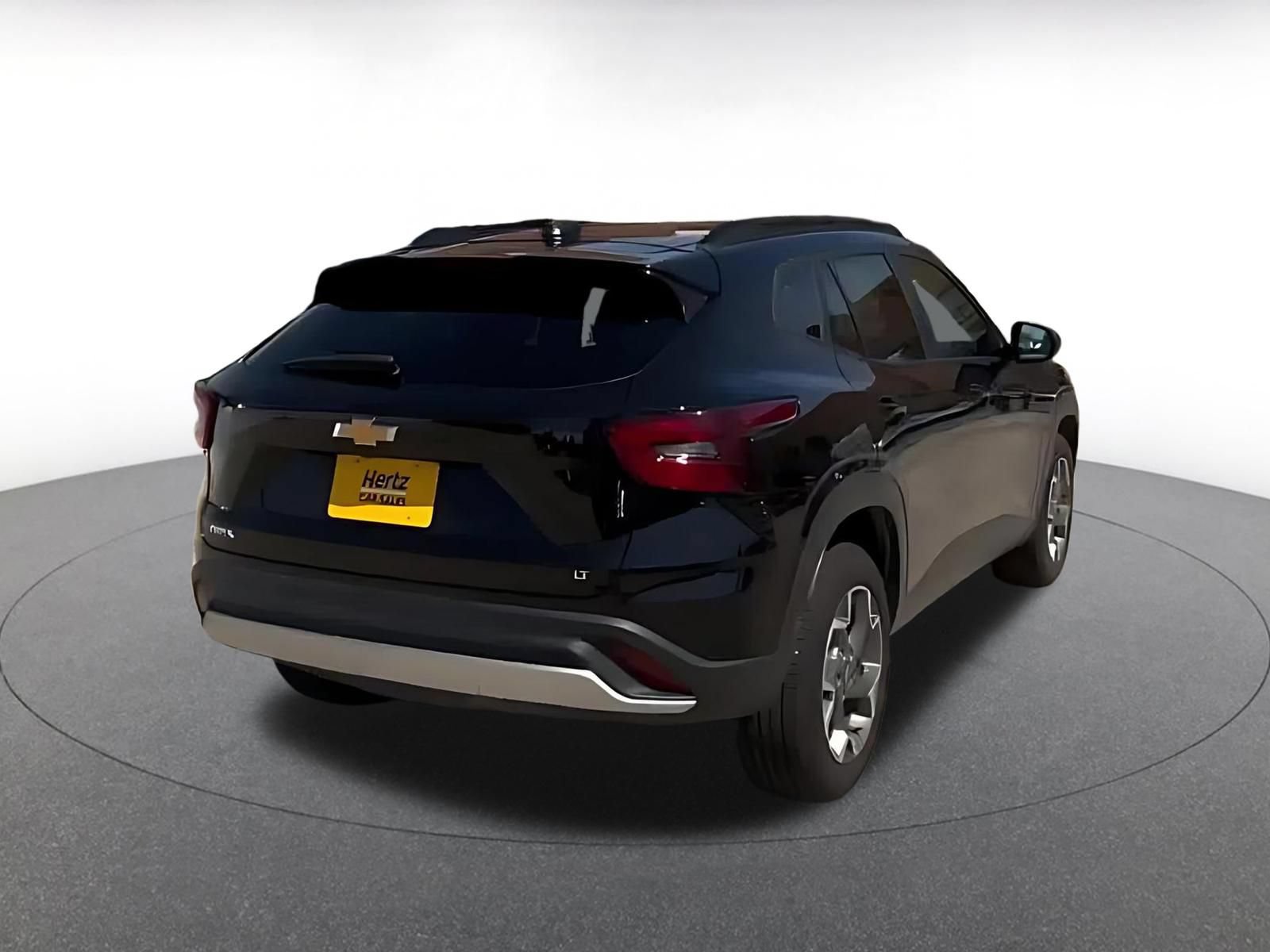 Used 2025 Chevrolet Trax LT w/ LT Convenience Package FWD image 15