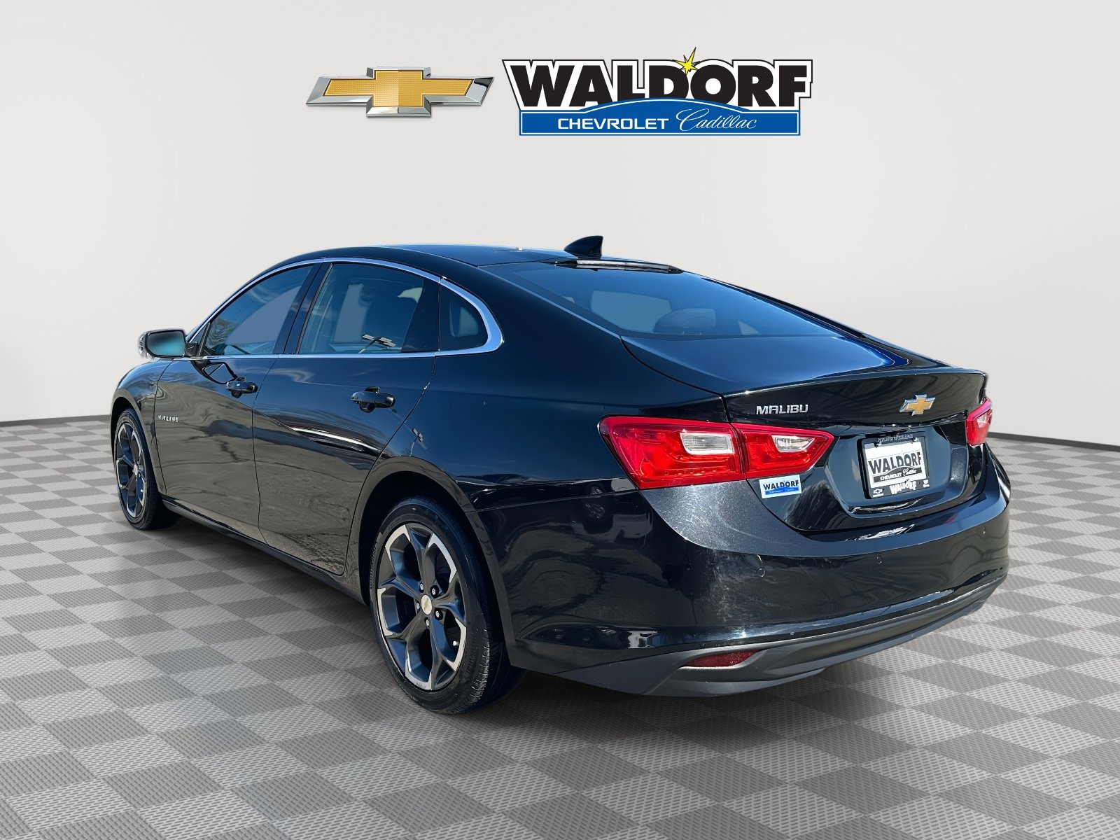 Used 2023 Chevrolet Malibu LT w/ Driver Confidence Package image 4