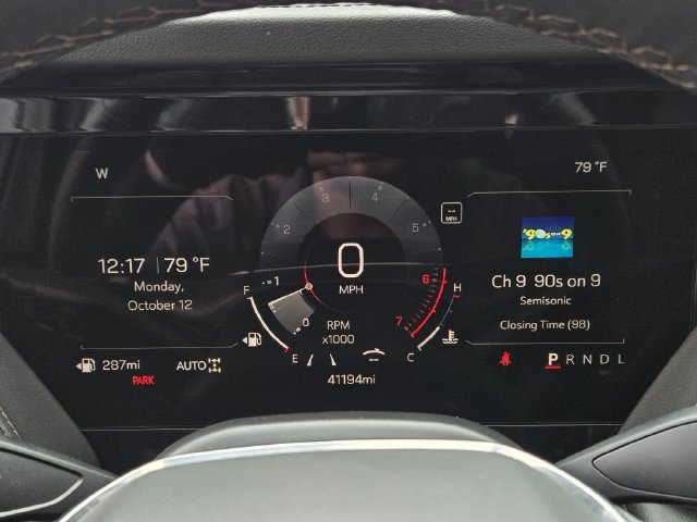 Used 2025 GMC Yukon AT4 w/ AT4 Premium Package AWD/4WD image 17