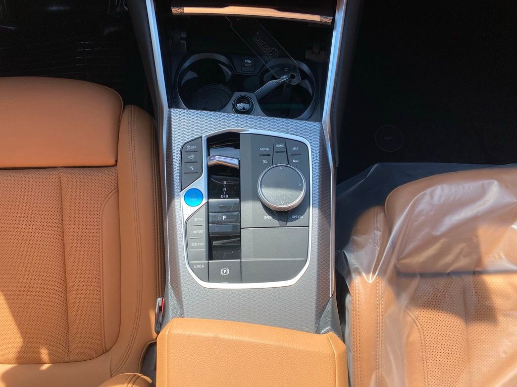 New 2026 BMW i4 xDrive40i AWD/4WD image 10