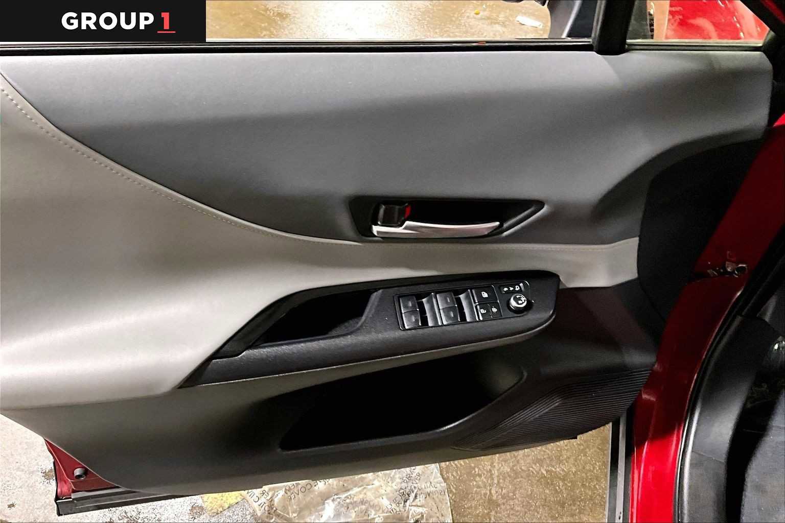 Certified 2023 Toyota Venza LE image 36