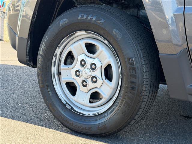 Used 2016 Jeep Patriot Sport FWD image 21