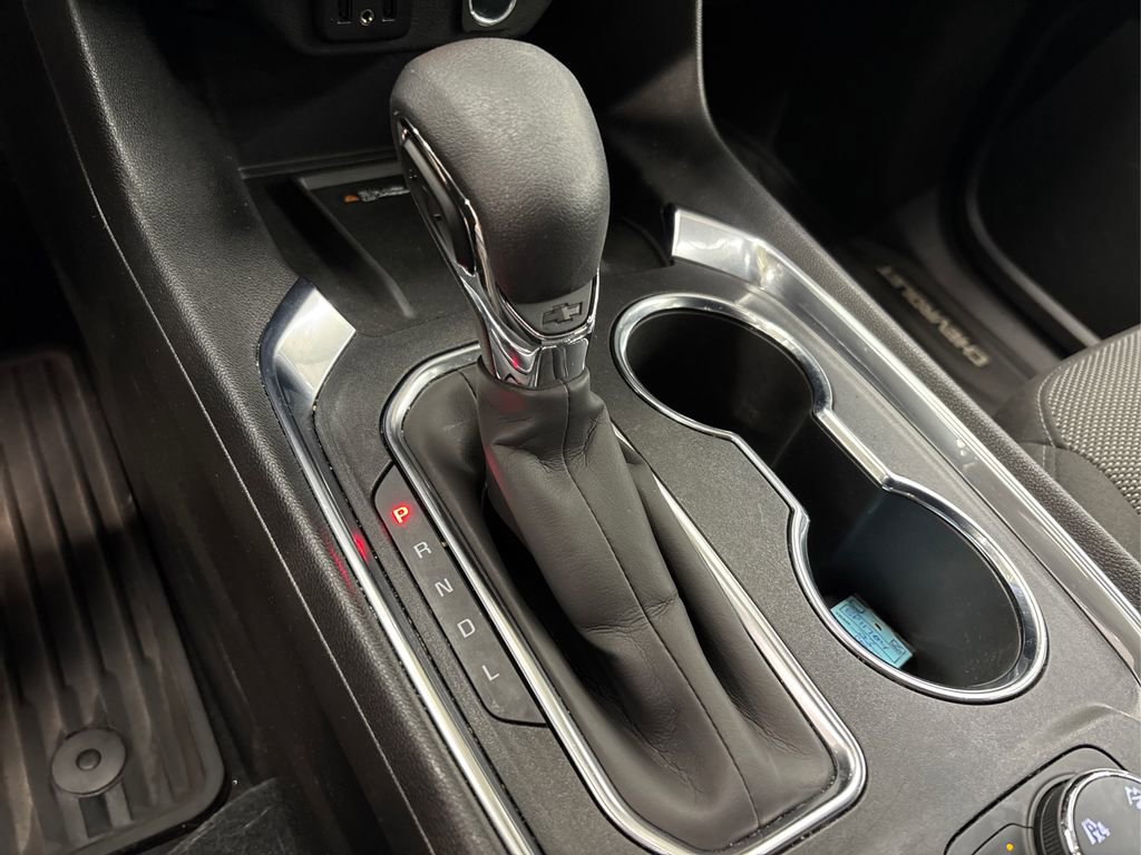 Used 2023 Chevrolet Traverse LT image 30