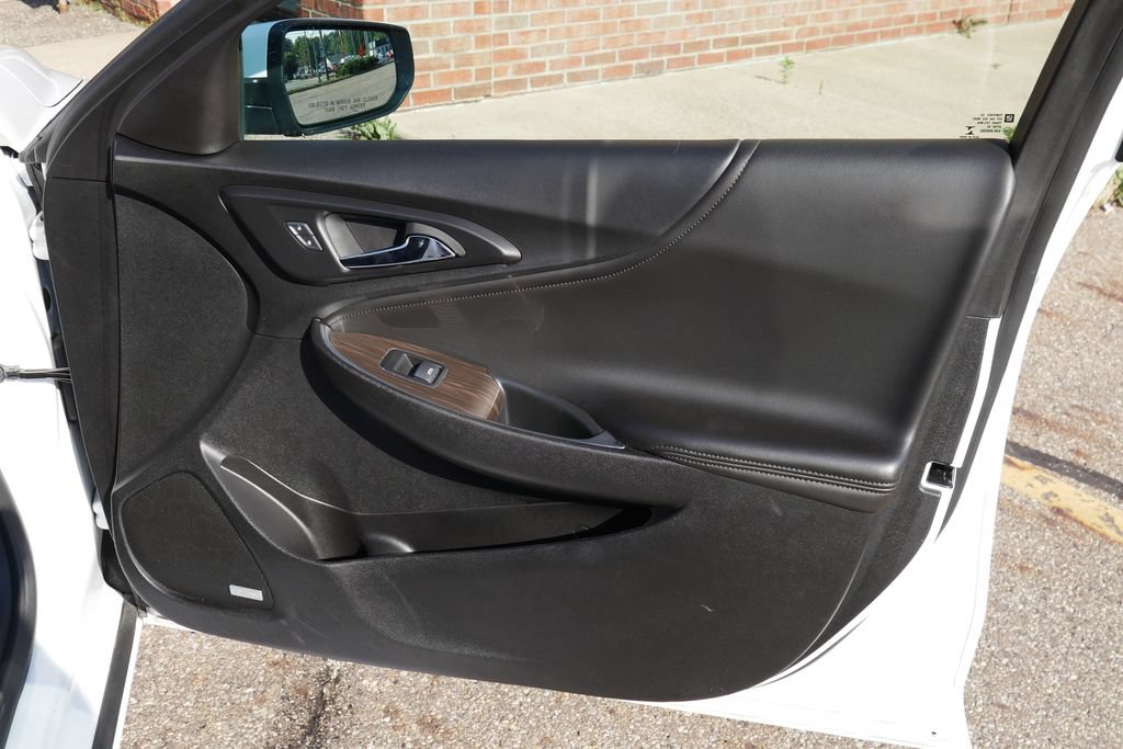 Used 2024 Chevrolet Malibu LT FWD image 8