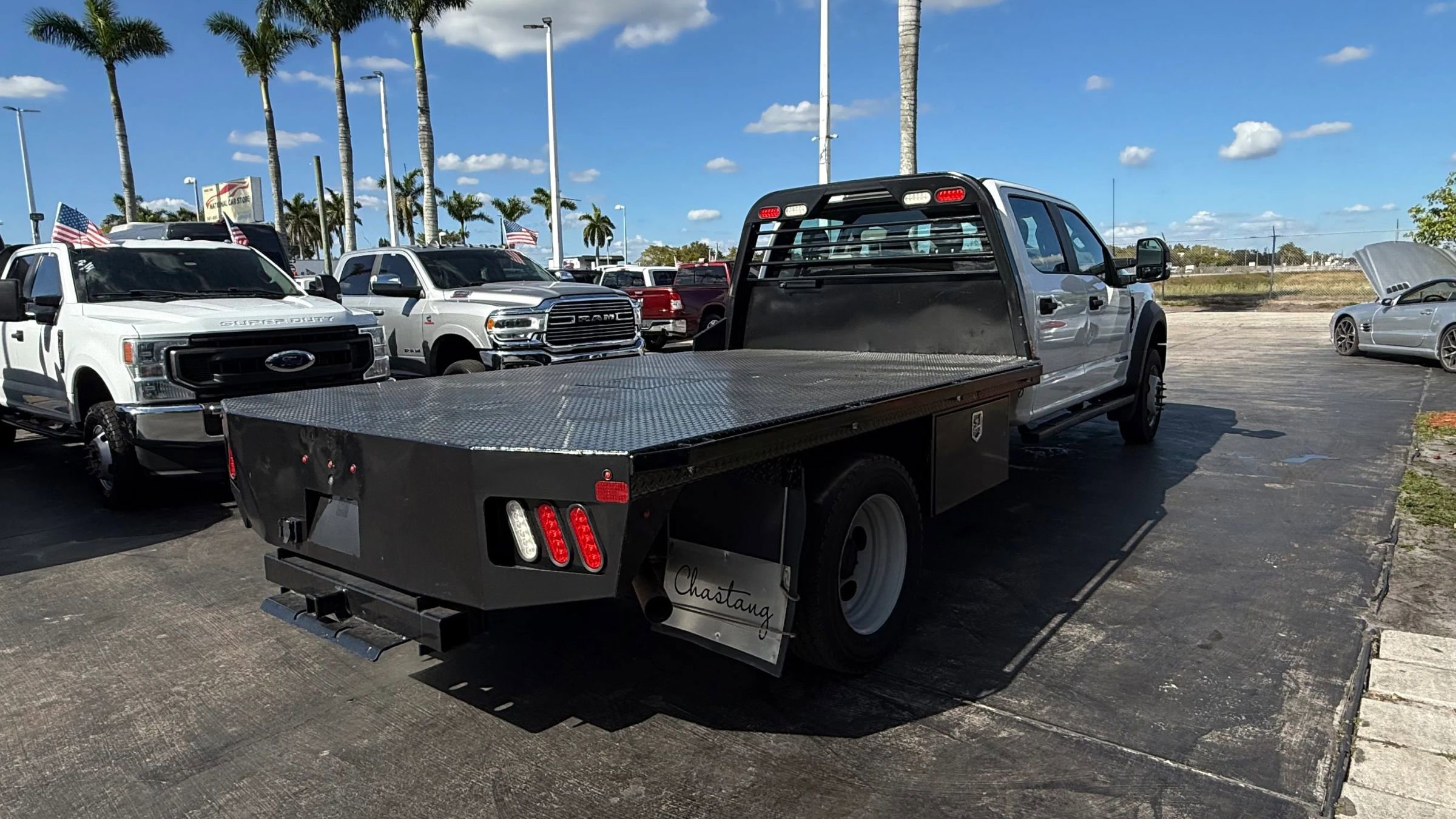 Used 2022 Ford F550 4x4 Crew Cab Super Duty w/ Power Equipment Group image 6