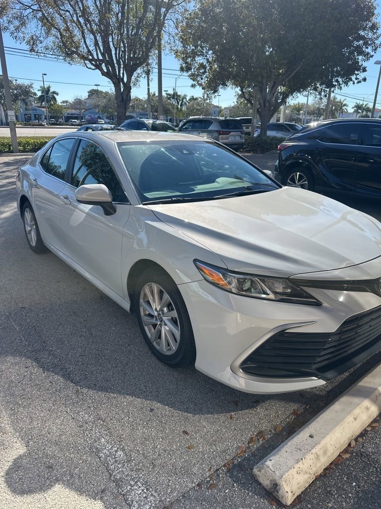 Used 2023 Toyota Camry LE image 31