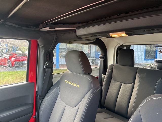 Used 2015 Jeep Wrangler Sahara w/ Connectivity Group image 14
