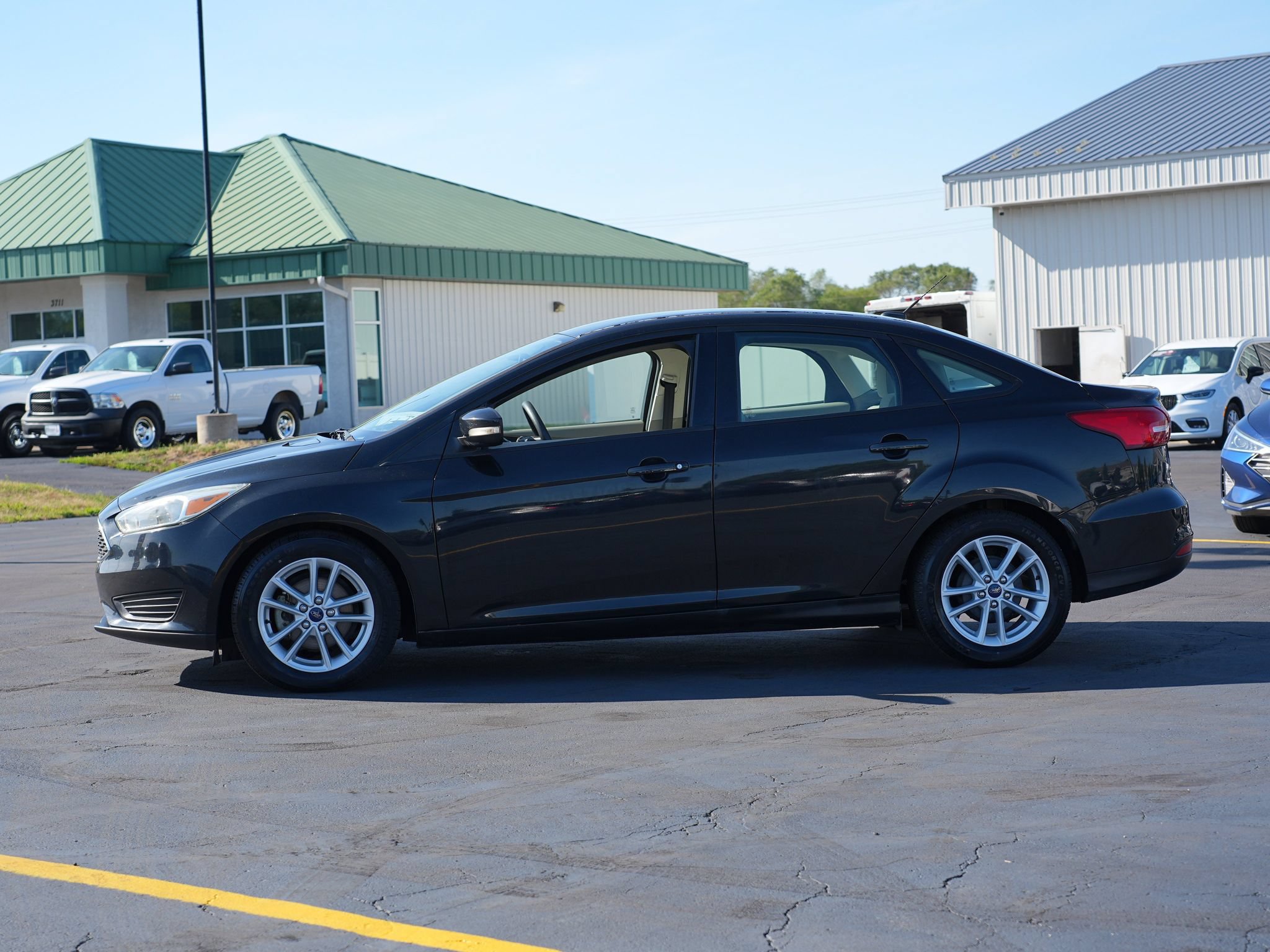 Used 2015 Ford Focus SE FWD image 7