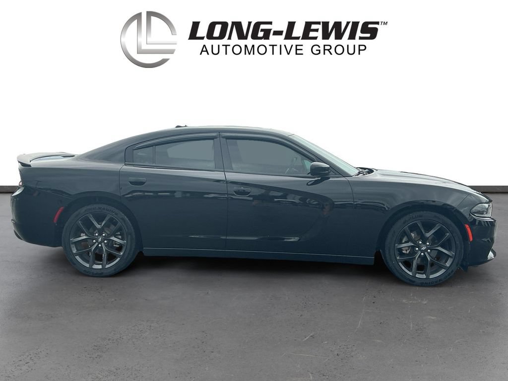 Used 2022 Dodge Charger SXT w/ Plus Group RWD image 8