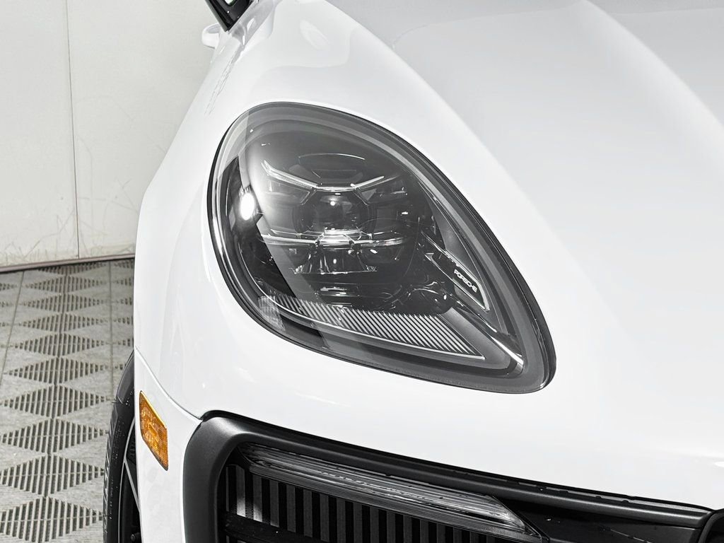 New 2026 Porsche Macan S AWD/4WD image 11