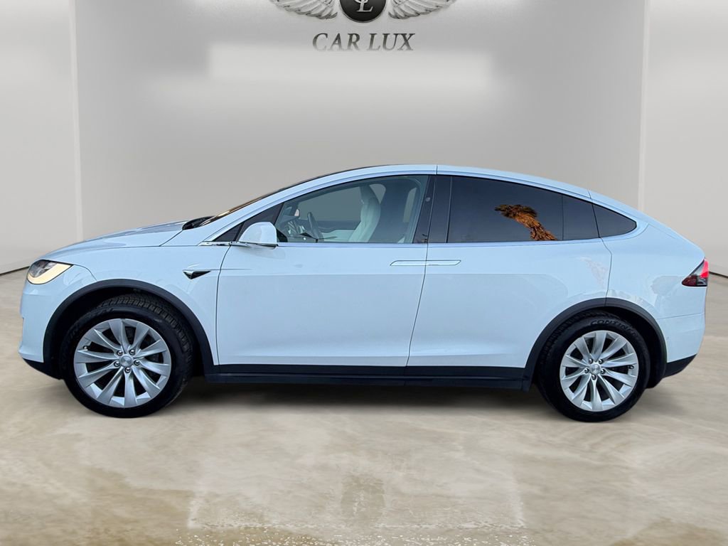 Used 2021 Tesla Model X Long Range image 2