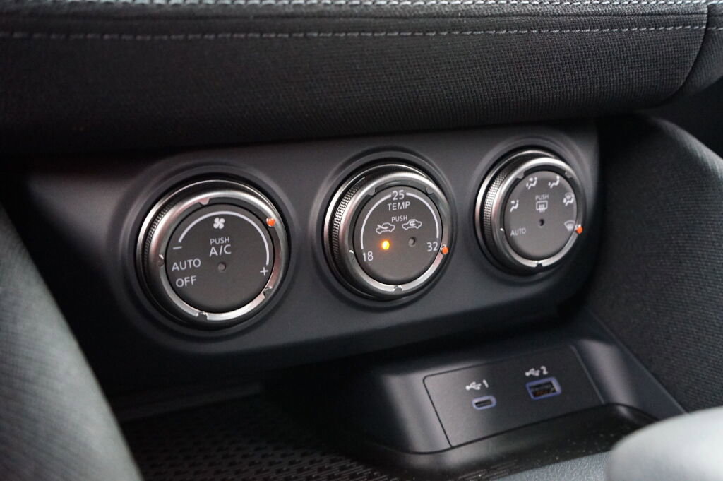 Used 2024 Nissan Z Sport image 19