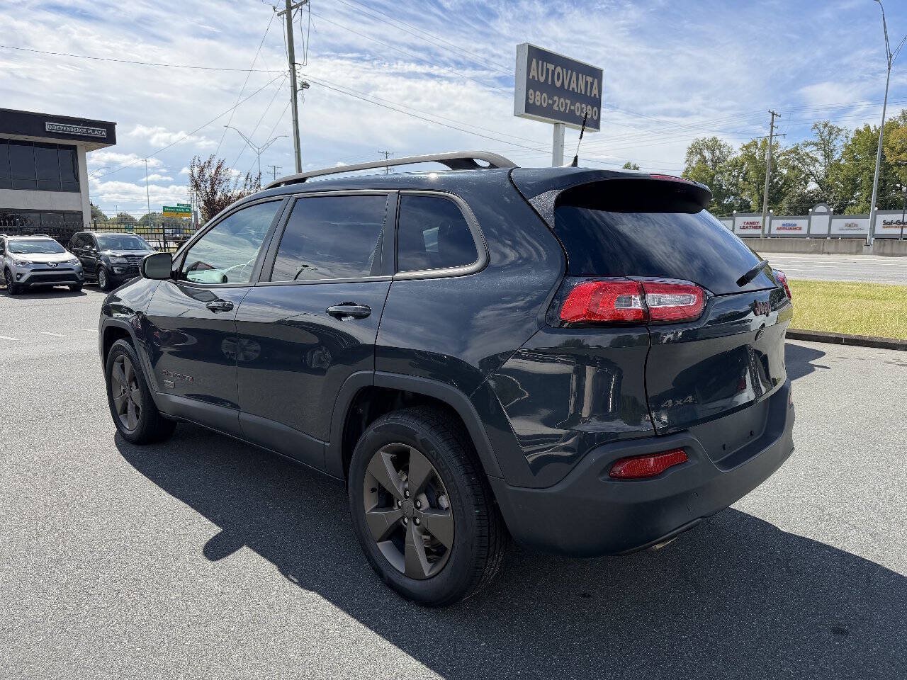 Used 2016 Jeep Cherokee 75th Anniversary AWD/4WD image 7