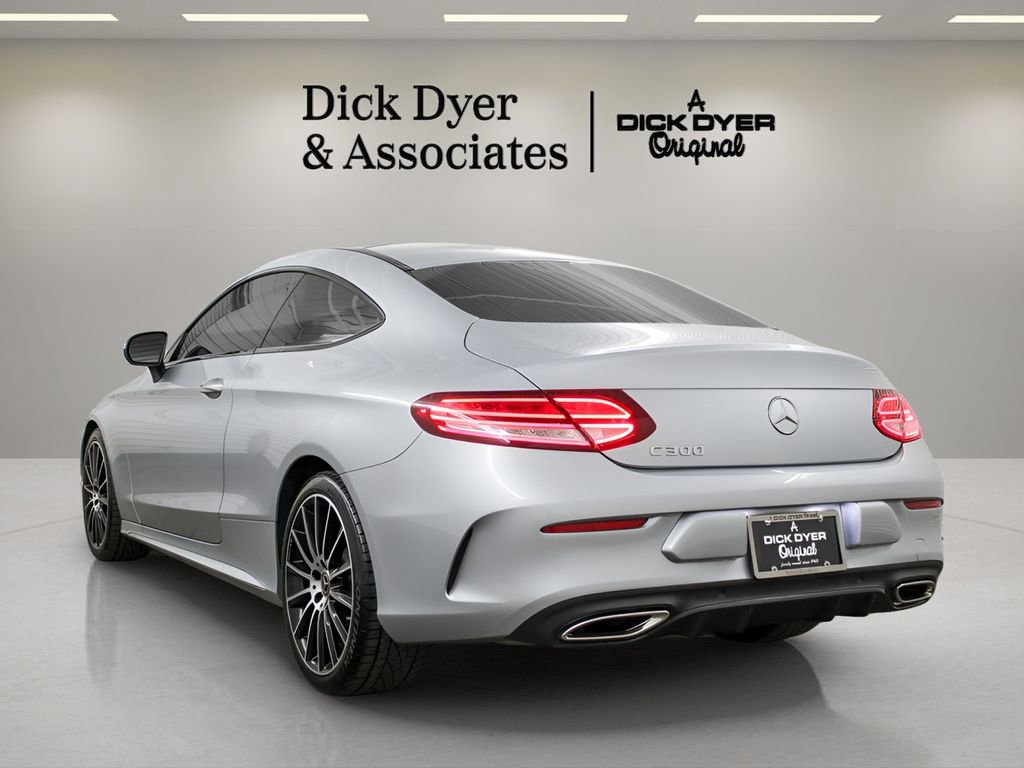 Used 2022 Mercedes-Benz C 300 Coupe image 4