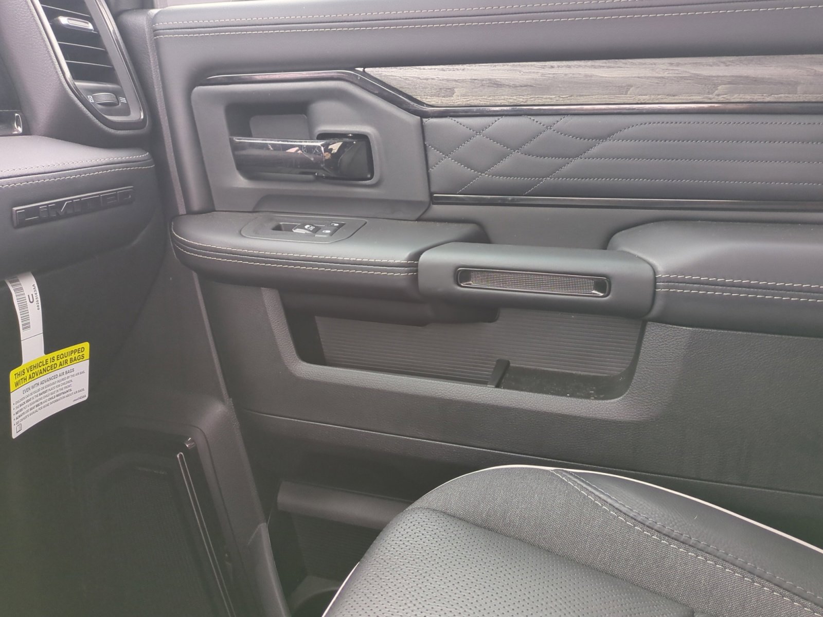 New 2026 RAM 2500 Limited image 16