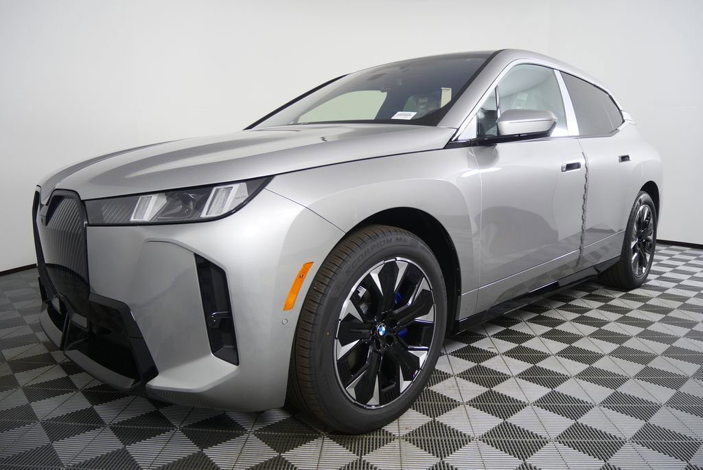 New 2026 BMW iX xDrive45 image 7