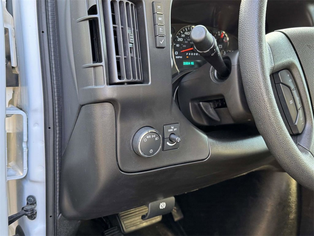 Used 2024 GMC Savana 2500 Work Van w/ Driver Convenience Package image 20