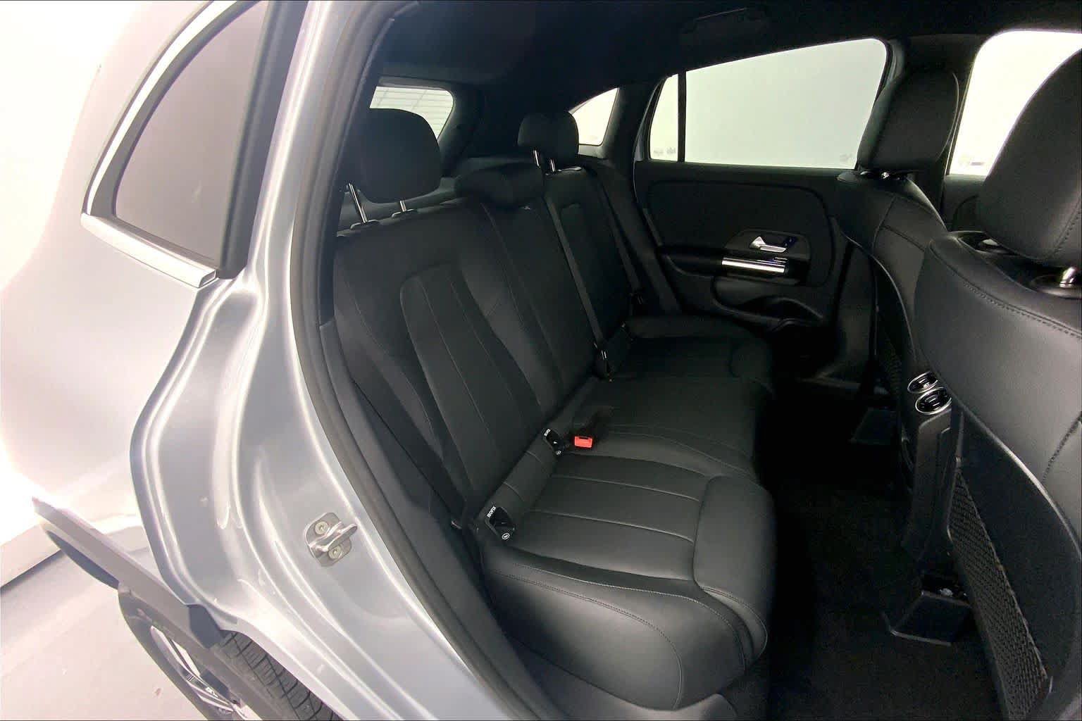 Used 2026 Mercedes-Benz GLA 250 image 13