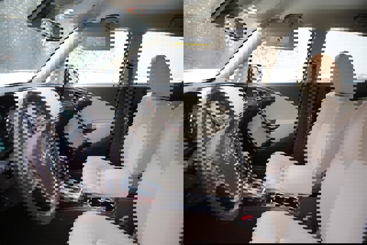 Used 2013 Buick Verano image 32